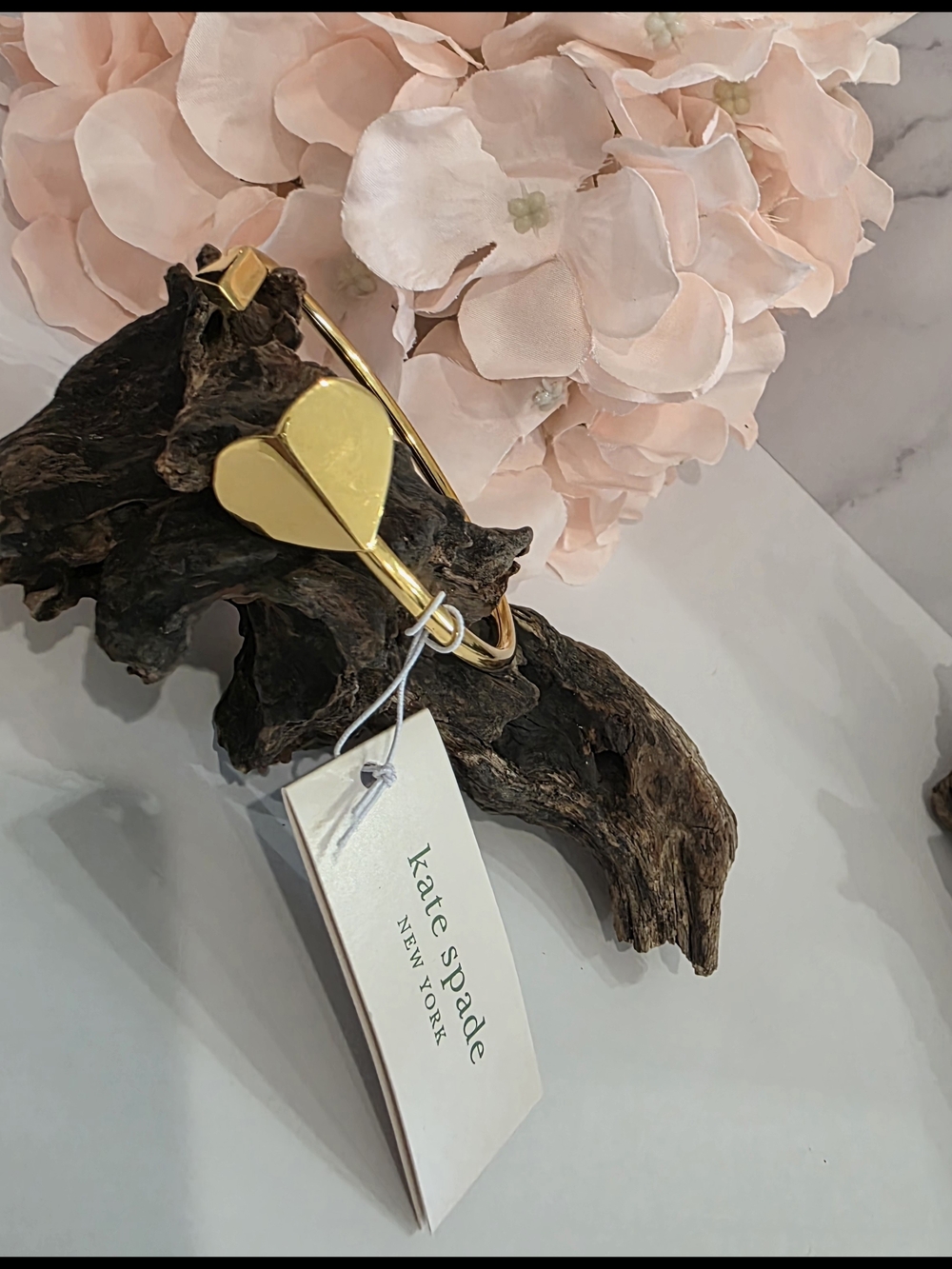 kate spade - Gold Heart Cuff Bracelet